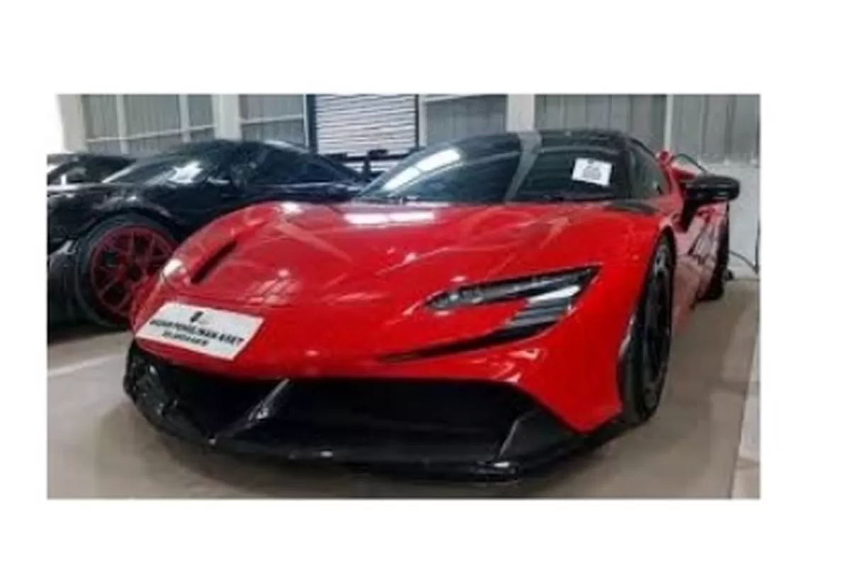 Mobil Mewah salah satu barang sitaan hasil rampasan negara dari koruptor yang akan dilelang Kejagung melalui kegiatan BPA Fair 2026.(foto:tangkapan layar youtube)