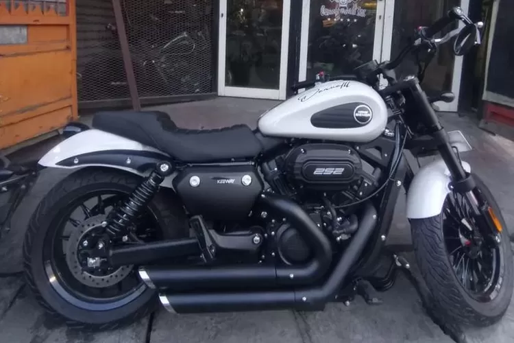 Gaya Klasik Serta Harga Menarik, Intip 5 Rekomendasi Motor Retro Terjangkau untuk Gen Z.