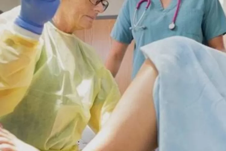 Tafsir mimpi melahirkan (Foto: Ist)