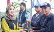 Dorong Program Ketahanan Pangan Masyarakat, BKOW Kepri Bagikan 700 Bibit Tanaman Perkebunan di Cikolek Toapaya Selatan
