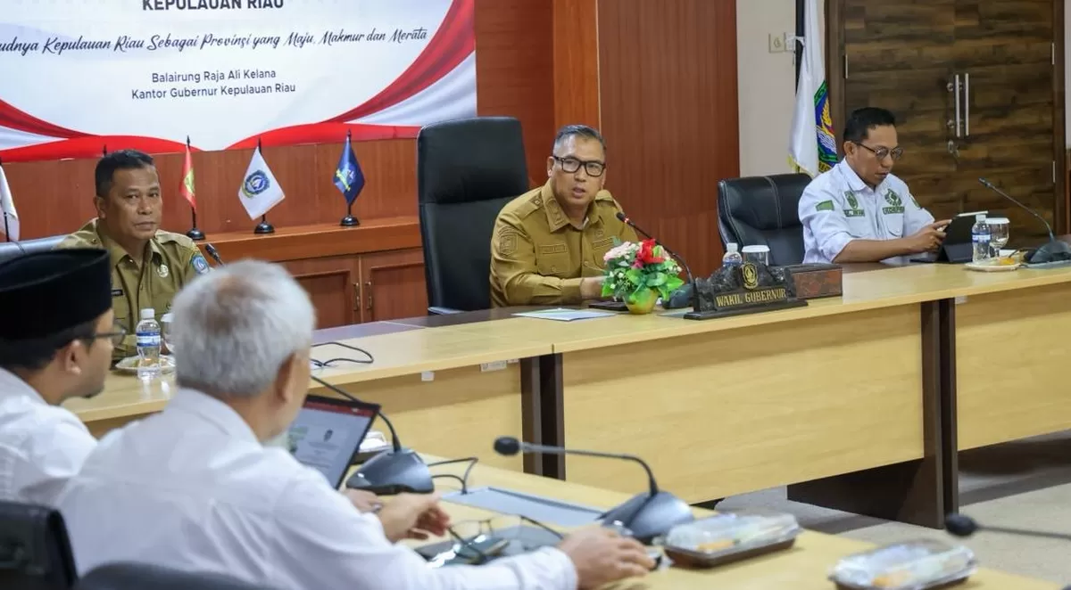 Wakil Gubernur Kepri, Nyanyang Haris Pratamura menjadi keynote speaker pada kegiatan Rakorda Peningkatan Kapasitas Aparatur dan Kelembagaan Desa se-Provinsi Kepri. (Foto:Diskominfo Kepri) 