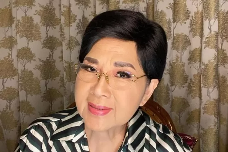 Potret Penyanyi Legendaris Tanah Air, Titiek Puspa.  (Instagram.com/@titiekpuspa_official)