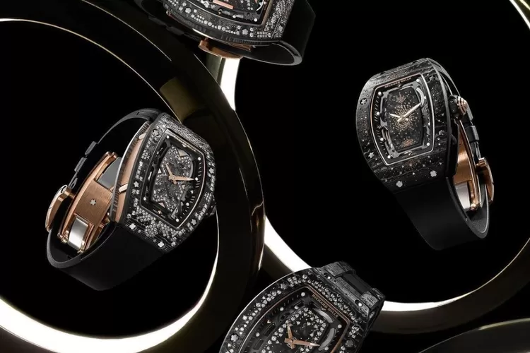 Koleksi Jam Tangan Richard Mille RM 07 01 Tampilkan Empat Desain