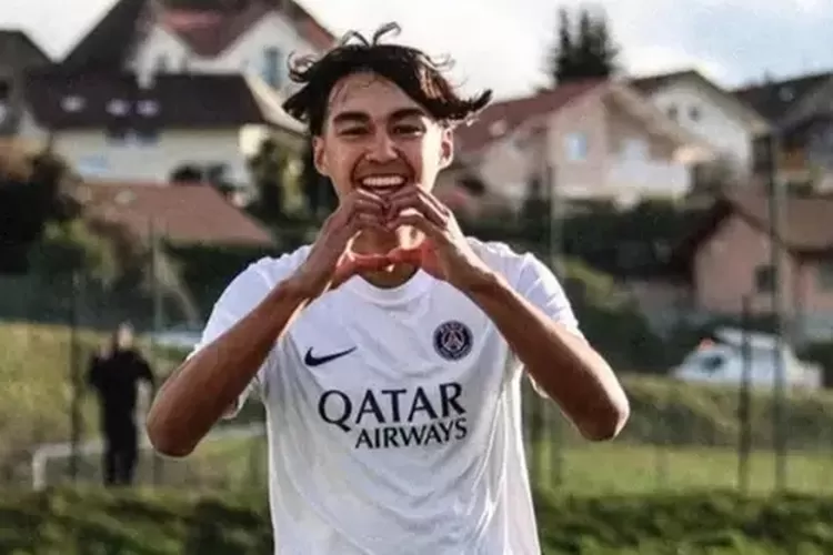 Diego Sinathrya, putra pasangan selebriti Darius Sinathrya dan Donna Agnesia