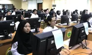 Madrasah Swasta Melahirkan Pejabat Negara, Tapi Gurunya Masih Berjuang
