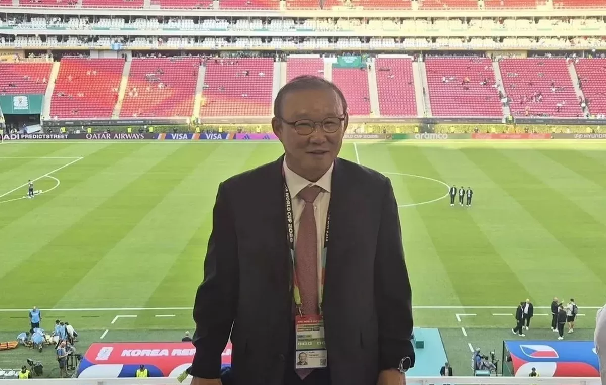 Wakil Presiden KFA yang juga mantan pelatih Vietnam, Park Hang-seo bersama para sejumlah tokoh penting sepak bola dipanggil Parlemen untuk evaluasi kegagagalan Korea Selatan di Piala Dunia 2026.