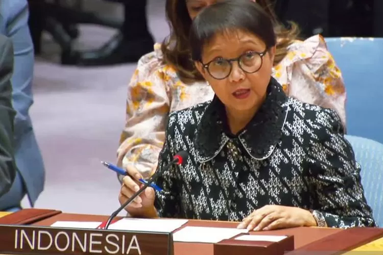 Tangkapan layar - Menteri Luar Negeri Retno Marsudi menyampaikan pernyataan Indonesia dalam debat terbuka Dewan Keamanan PBB di New York, AS, pada Selasa (23/1/2024) waktu setempat. (ANTARA/Yashinta Difa/aa)