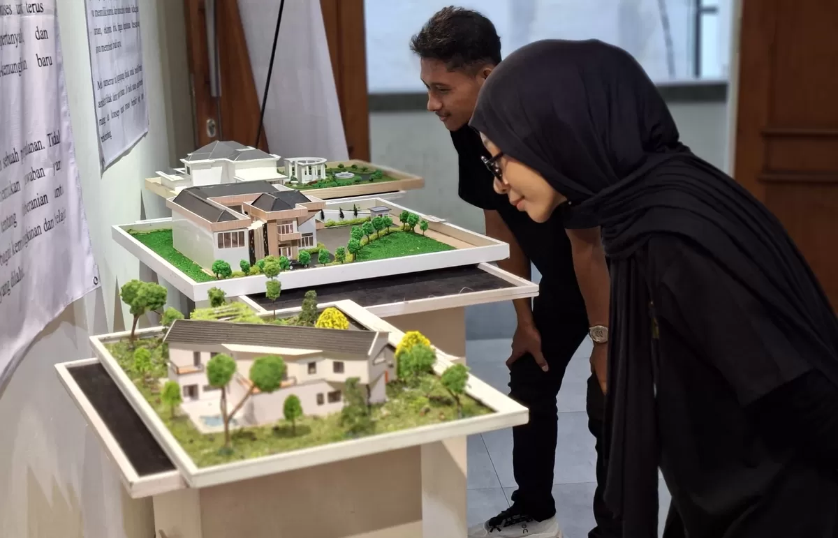 300 Karya Mahasiswa Arsitektur Unimus Dipamerkan di Kota Lama Semarang