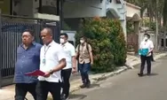 Usai Geledah Rumah Ketua KPK Firli Bahuri, Penyidik Bawa Koper Hitam