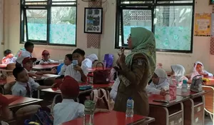 Waduh! Guru Honorer Se-Depok Belum Gajian, Ini Penyebabnya