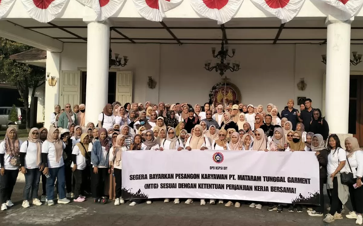 Pekerja PT Mataram Tunggal Garment (PT MTG/PT MDK) kembali mencuat. Ratusan karyawan bersama jajaran Dewan Pimpinan Daerah Konfederasi Serikat Pekerja Seluruh Indonesia  DIY mendatangi DPRD DIY