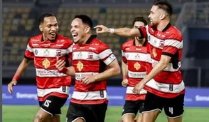 Curi Kemenangan di Kandang Persebaya Surabaya, Madura United Sukses Keluar dari Zona Degradasi