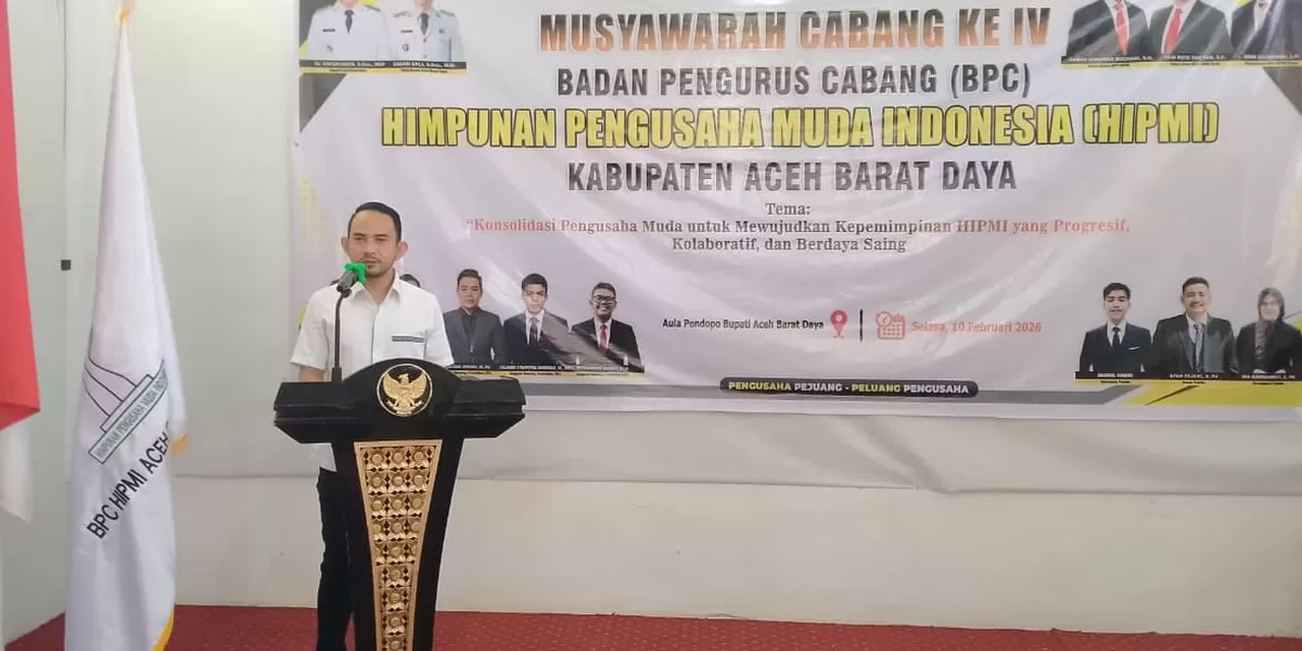 Foto:  Ketua BPD HIPMI Aceh Said Rizqi memberikan sambutan pada acara Muscab IV BPC HIPMI Aceh Barat Daya (Abdya) di Aula Pendopo Bupati Abdya, Selasa (10/2/2026). (Realitasonline.id/Rizal)