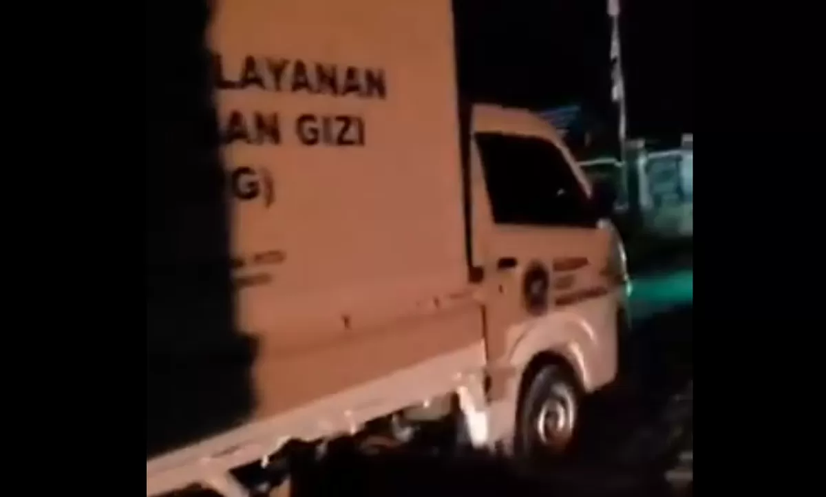 Mobil SPPG untuk mengangkut limbah sampah (Twitter @MangAgus_10)