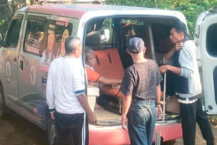 Aspera Kota Depok pulangkan Arif Sugianto atau Rasim ke kampung halamannya Kalikemong Desa Wadas Malang, Kecamatan Karang Sambung, Kebumen, Jawa Tengah. (ISTIMEWA)