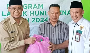 Imam Budi Hartono Mengunjungi Perbaikan RTLH di Hajarmukti Depok, Pemilik Rumah Terima Kasih!