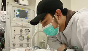 Kado Spesial Ulang Tahun, Fiki Naki Dikaruniai Anak Perempuan yang Lahir Prematur di Usia 34 Minggu, Kondisi Bayi Perempuan Tinandrose Jadi Sorotan