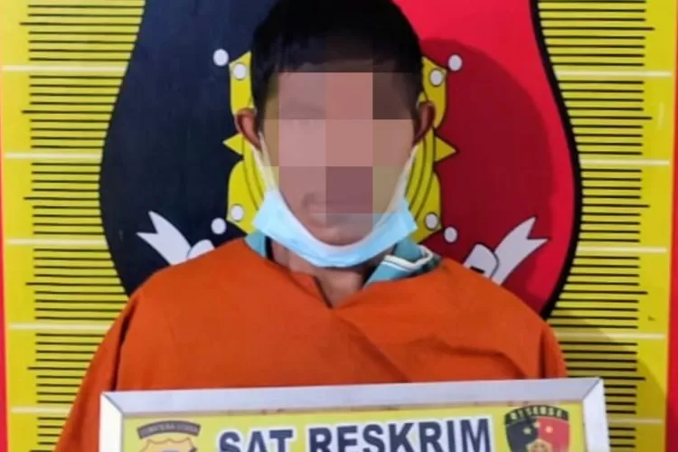 Pelaku curanmor dibekuk tim Resmob Sat Reskrim Polres Padangsidimpuan dalam rangka Operasi Kancil Toba 2025, Sabtu (20/9/2025). (Foto : Realitasonline / Riswandy)