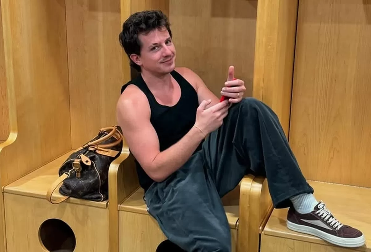 Charlie Puth  (Instagram @charlieputh)