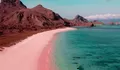 Pantai Tangsi surga berpasir merah muda di Lombok cocok untuk anda yang mencari tempat healing