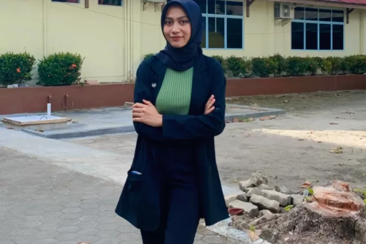 Penulis : Clara Aisyah Syafira (22101037) Mahasiswi Program Studi Administrasi Publik Stisipol Raja Haji (RH) Tanjungpinang.