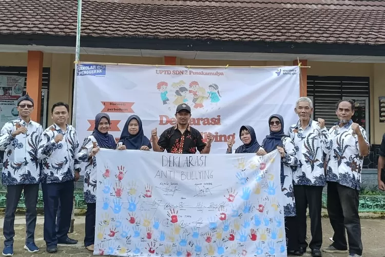 Deklarasi Anti Bullying di SDN 2 Pusakamulya Kecamatan Kiarapedes Kabupaten Purwakarta, Rabu (27/12/2023) (Dok. SDN 2 Pusakamulya)