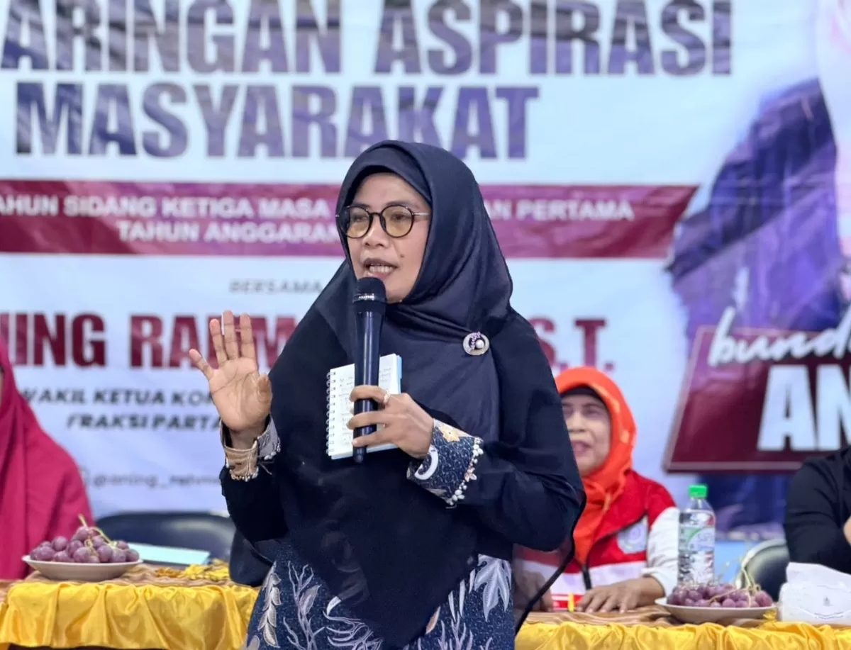 Wakil Ketua Komisi C DPRD Surabaya dari Fraksi PKS, Aning Rahmawati