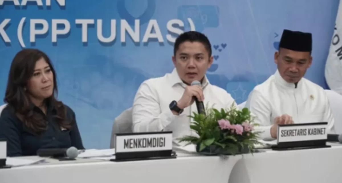 Sekretaris Kabinet (Seskab) Teddy Indra Wijaya meminta dukungan masyarakat terkait penerapan akses media sosial kepada anak di bawah 16 tahun. (Kalimantansatu.com/Dok. Instagram @sekretariat.kabinet)