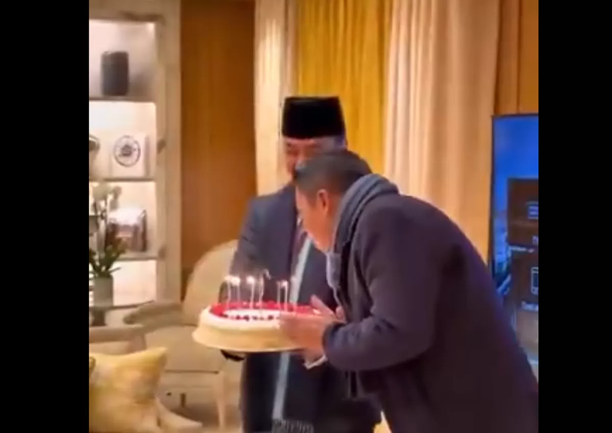 Prabowo Subianto rayakan ulang tahun Teddy di hotel mewah di Prancis (Twitter @Opposite6888)