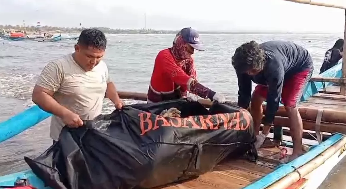 Penemuan Jenazah Mengambang di Perairan Ujunggenteng Sukabumi  (Rudi Imelda )
