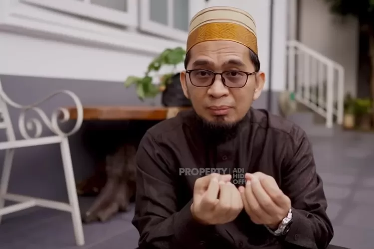 Ustaz Adi hidayat (Tangkapan Layar YouTube Adi Hidayat Official)