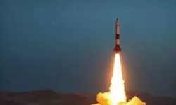 Iran Luncurkan Rudal Sejjil untuk Hantam Pertahanan Zionis, Namanya Terinspirasi dari Al-Qur'an