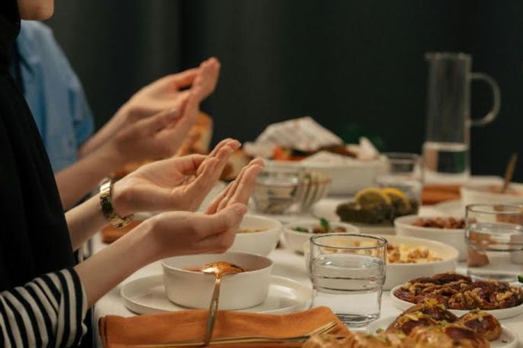 Sunah Puasa Idul Adha, Tarwiyah-Arafah, Dzulhijjah, Ayyamul Bidh dan Senin Kamis