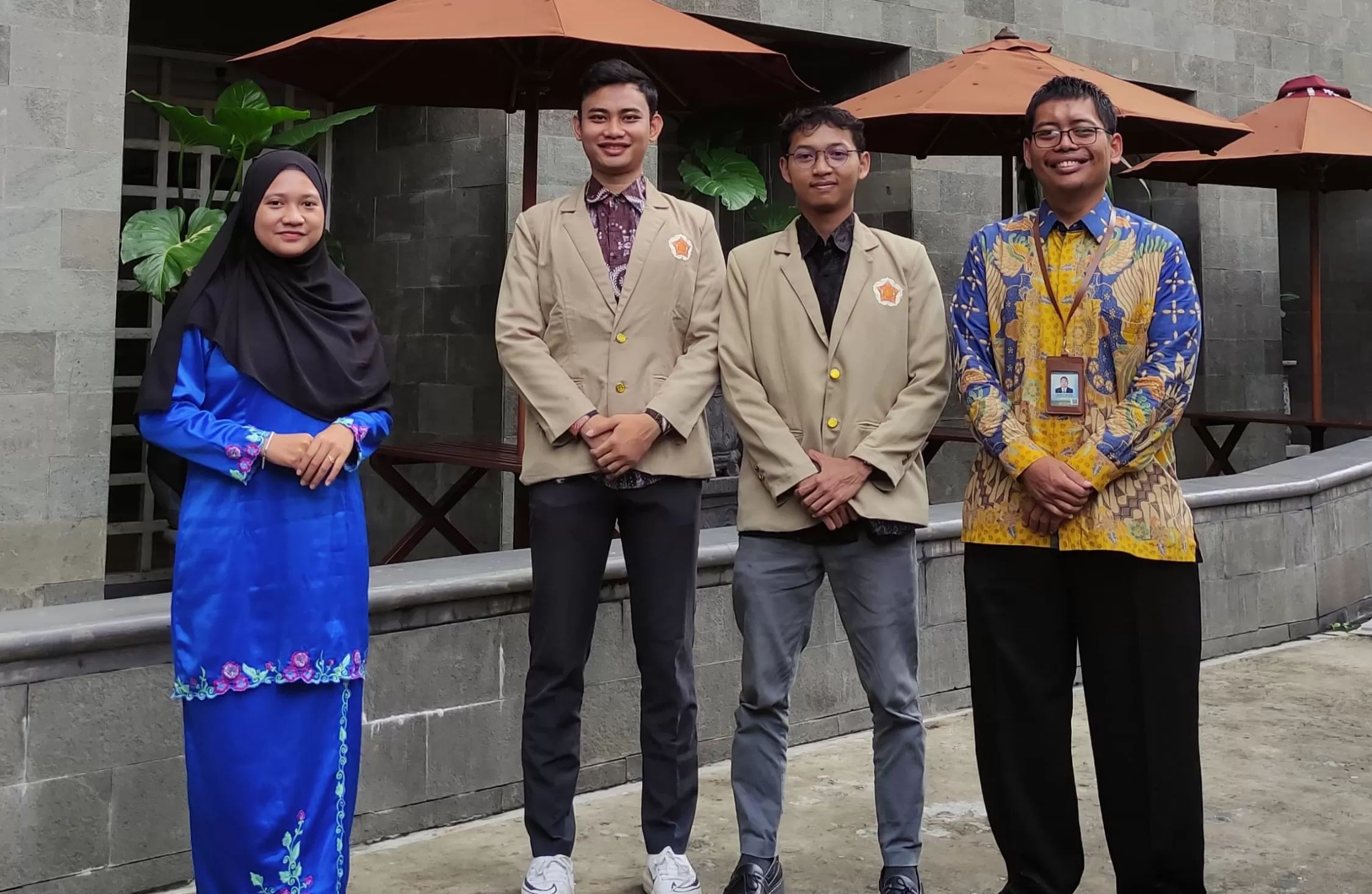 Tim LKTIQ UGM bersama pembimbing. (Istimewa)