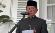 Gubernur DKI Serahkan SK ke Ribuan CPNS di Balai Kota Jakarta