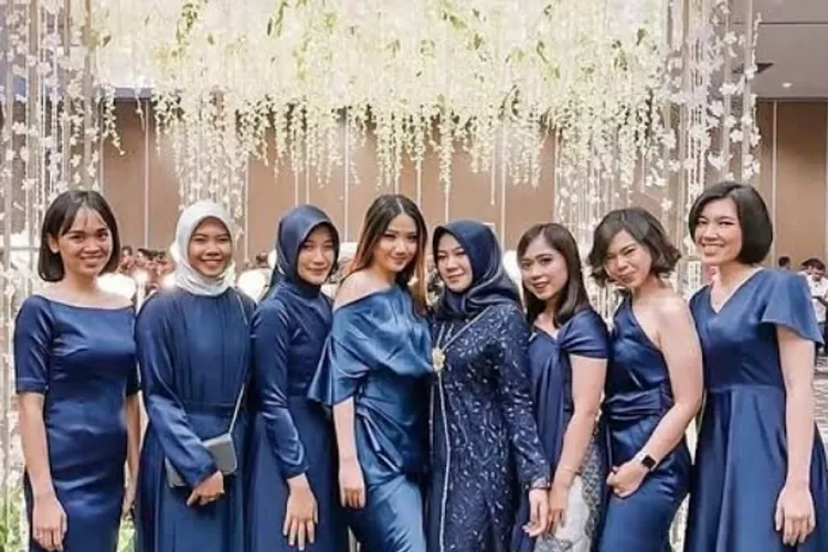 Kebaya shop bridesmaid modern