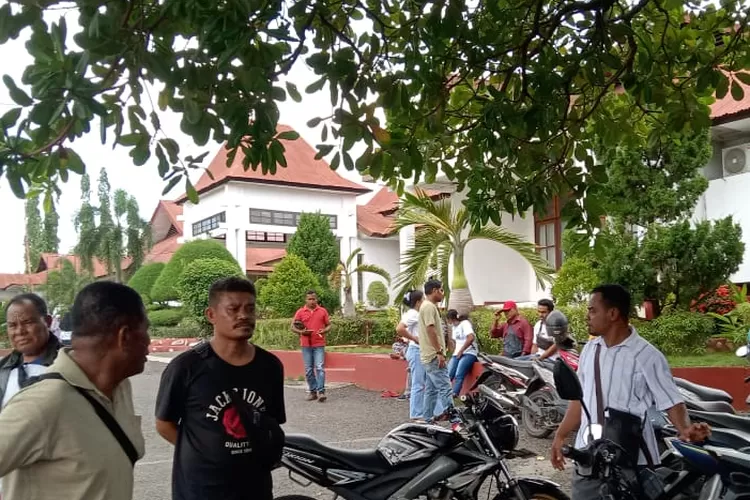 Demo Pemuda Flores (Prabowo/Bogor Times)