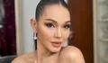 Bunda Corla sindir artis yang pernah menjatuhkan dan melarang masuk TV, Netizen: Nikita Mirzani