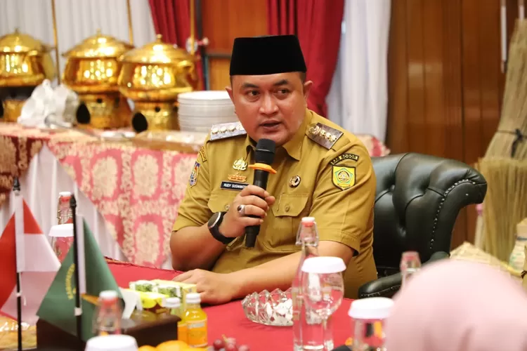 Bupati Bogor Ingin Setiap Dinas Punya SDM Andal dan Program Berdampak Nyata. (Foto/Tim Komunikasi Publik/Diskominfo Kabupaten Bogor.)