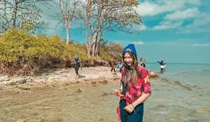 Ada Pulau Tak Berpenghuni yang Punya Pantai Cantik Nih, Ini Dia 3 Rekomendasi Wisata di Rembang