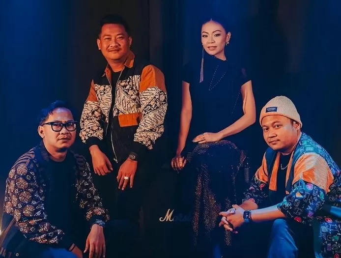 Wawes feat Sophia Liana Rilis &lsquo;Duwa&rsquo; (Ist)