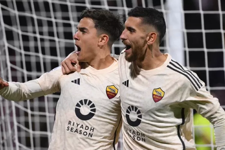 Pemain AS Roma Rayakan Gol (X As Roma)