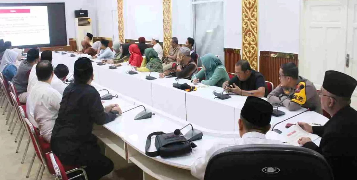  Rapat final persiapan pawai malam takbiran Idul Fitri di Kantor Walikota Tanjungpinang. (Foto: Diskominfo Tanjungpinang)