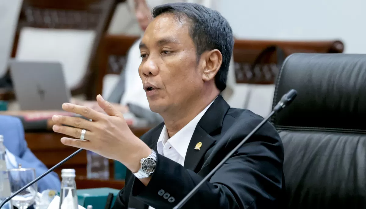 Wakil Ketua Komisi XI DPR RI, Fauzi Amro, menginstruksikan Calon Deputi Gubernur Bank Indonesia (BI), Solikin M. Juhro, agar memastikan seluruh desain kebijakan ekonomi dan moneter berjalan selaras dengan ketentuan Undang-Undang Pengembangan dan Penguatan Sektor Keuangan (UU P2SK). (Dok. DPR RI)