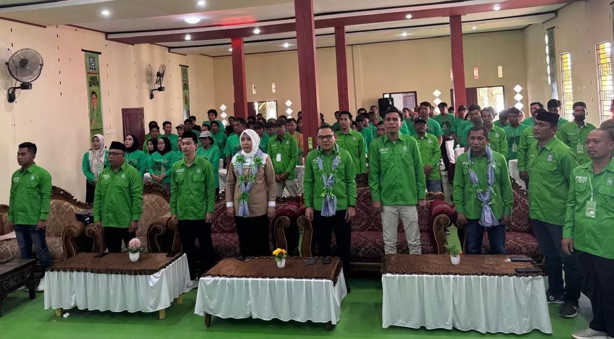 Ketua DPW PKB Sultra, Jaelani beserta para petinggi partai PKB Bombana saat mengikuti acara pendidikan kader loyalis.