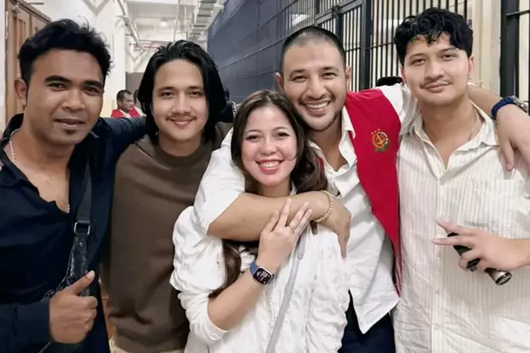 Dokter Kamelia bertemu secara langsung dengan Ammar Zoni yang disidang di PN Jakpus (Foto: Gorajuara/ Tangkap layar TikTok @drgkamelia)