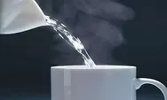 Minuman Air Hangat saat Berbuka Puasa Bermanfaat Mengotimalkan Tubuh
