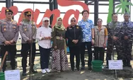 Pemkot Semarang Tanam 10.000 Pohon Mangrove dan Cemara Laut di Pantai Tirang