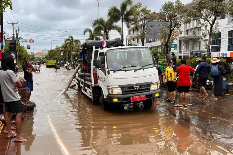 Denpasar Lumpuh, Kementerian PU Kerahkan Alat Berat Tangani Banjir Bali