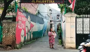 Dibalut Mural Kemerdekaan, Kenamaan Jalan Palestina Pangkalanjati Depok Ada Sejak 1980
